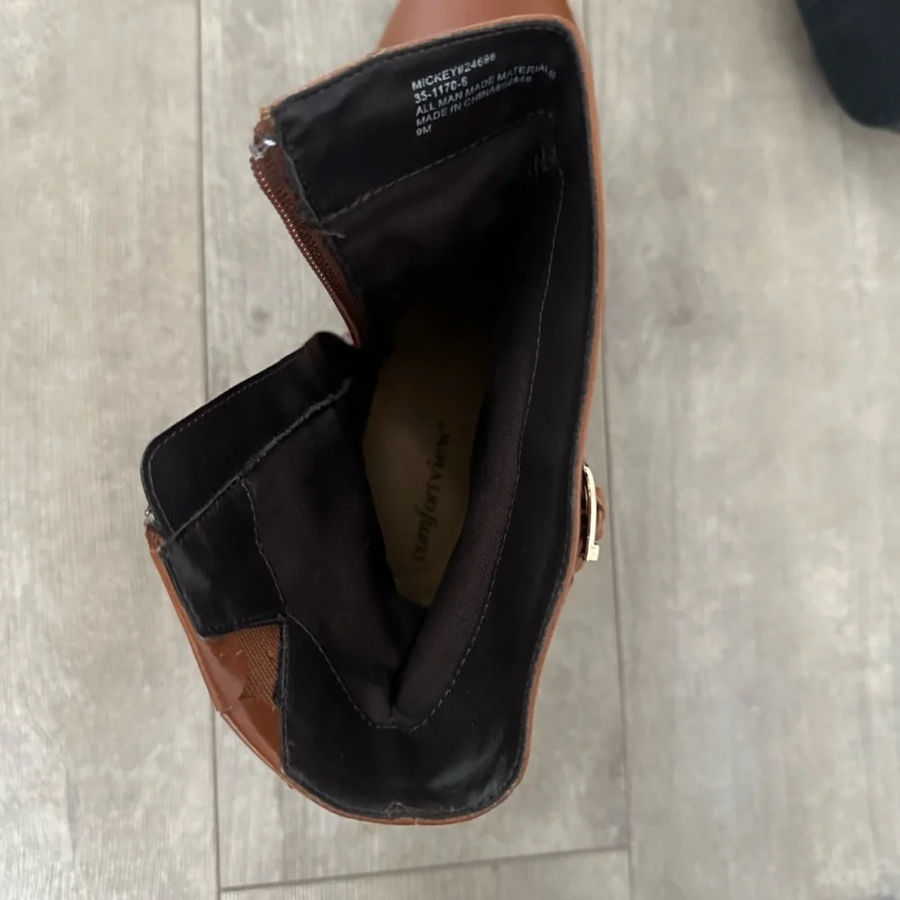 New Comfortview Wide Width Mickey Slouch Bootie Short Ankle Boot Women's size 9M